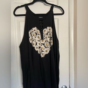 Torrid Size 3 Floral Heart Tank